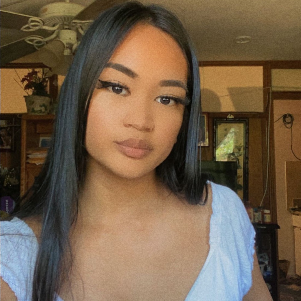 Meet your Posher, Janelle